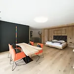 Atelier Garni Astei 格罗萨尔