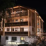 Atelier Garni Astei 格罗萨尔