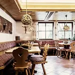 Atelier Garni Astei 格罗萨尔