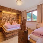 Atelier Garni Astei
