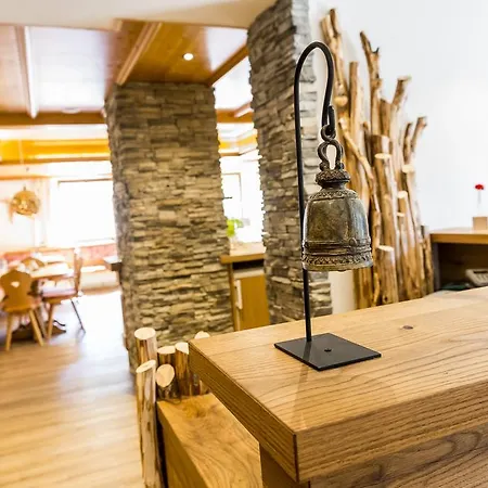 Guest house Atelier Garni Astei 3*