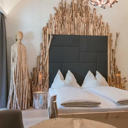 Atelier Garni Astei Gasthof 3*