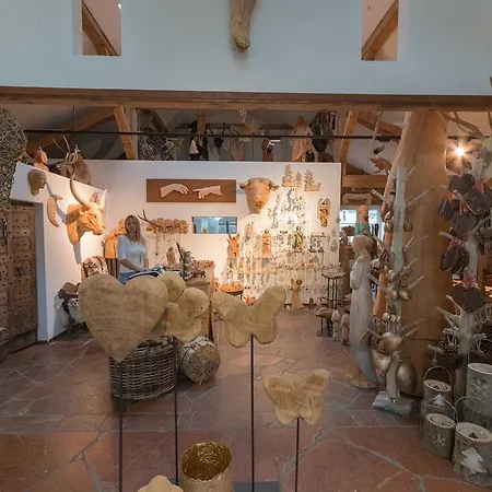 Gasthuis Atelier Garni Astei Grossarl